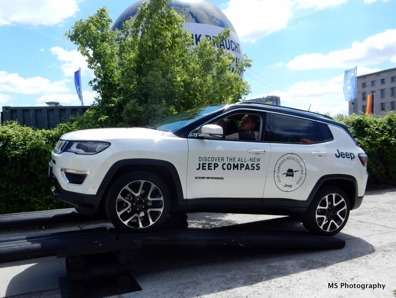 Compass Recalculating Tour Berlin - Hindernisparcour