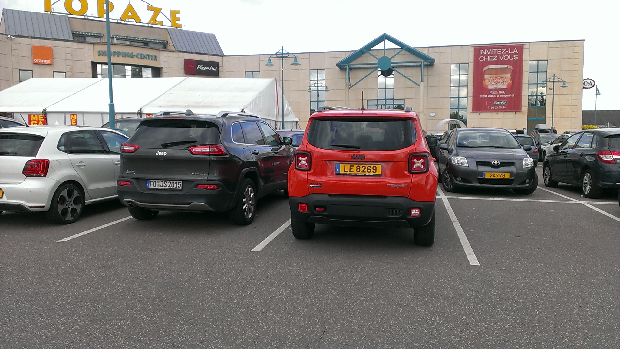 Cherokee vs Renegade