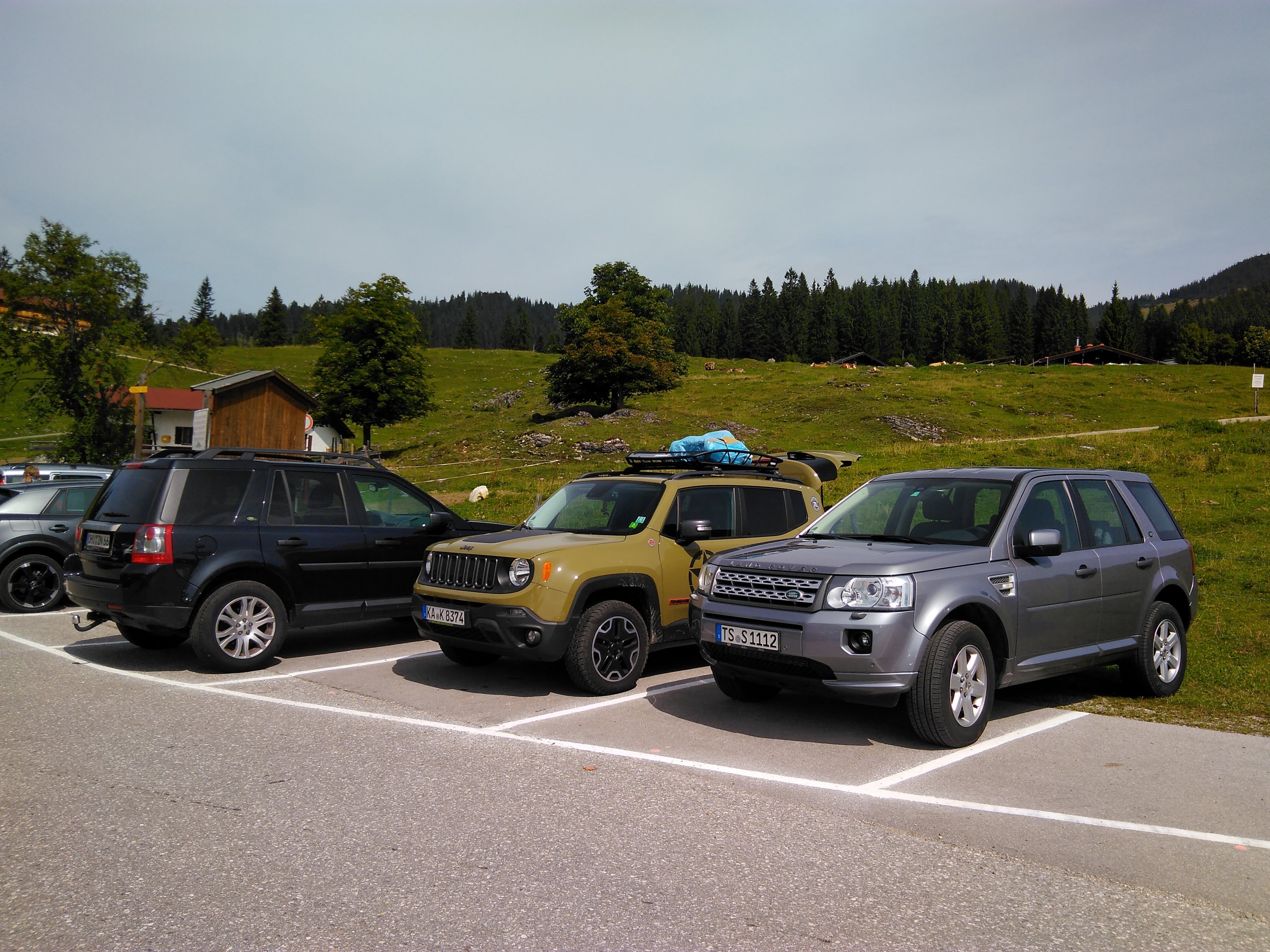 Mein Traily in "bester" Gesellschaft !!!