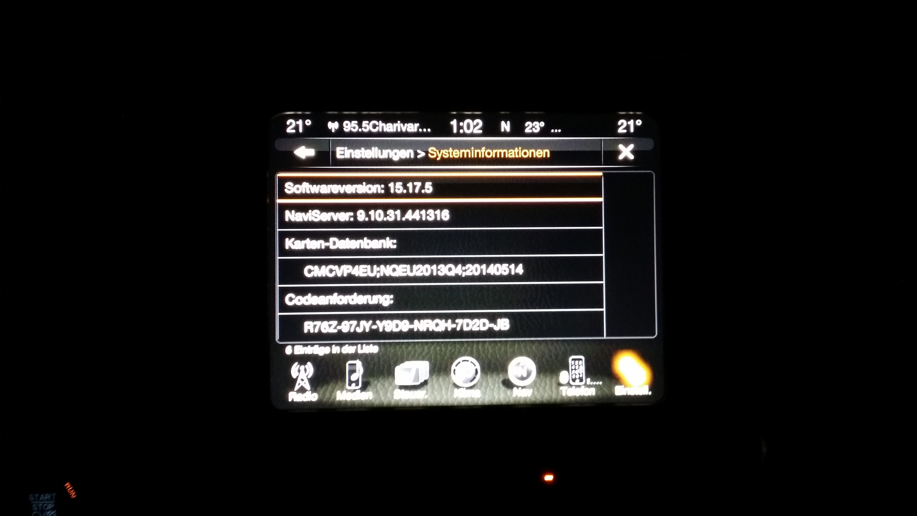 Aktuelle SW Version Uconnect 8.4 AN im Cherokee KL Stang 09/2015