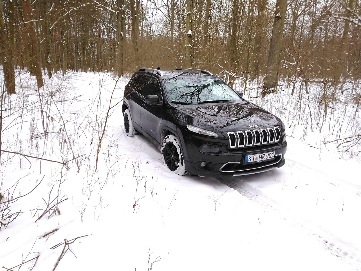 Jeep im Schnee