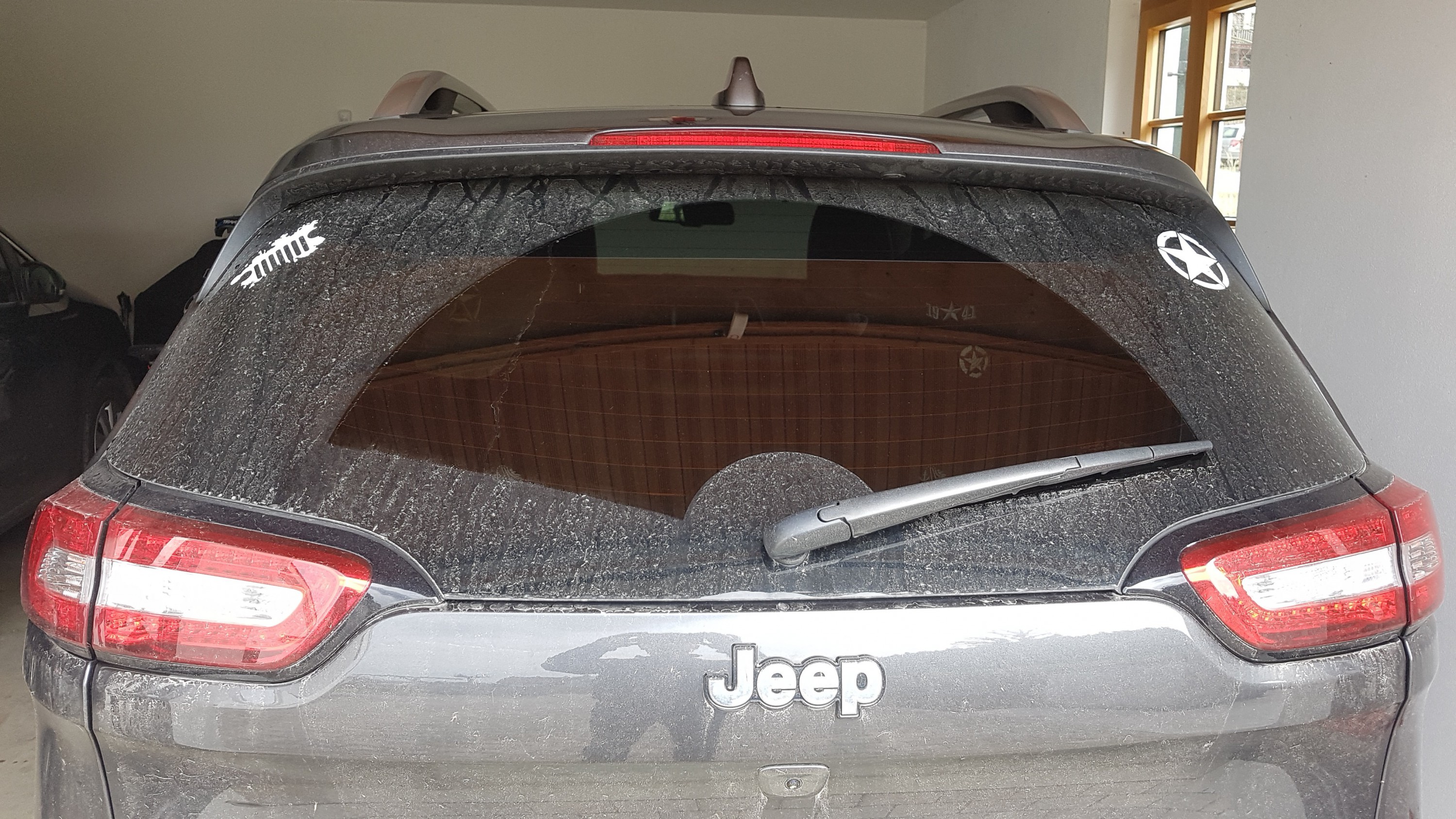 Wintertest haben alle Aufkleber gut bestanden. Die Folie is gut!