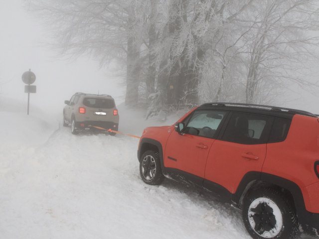 Erfahrungen mi 4 Trailhawks im Schnee: Renegade Stammtisch