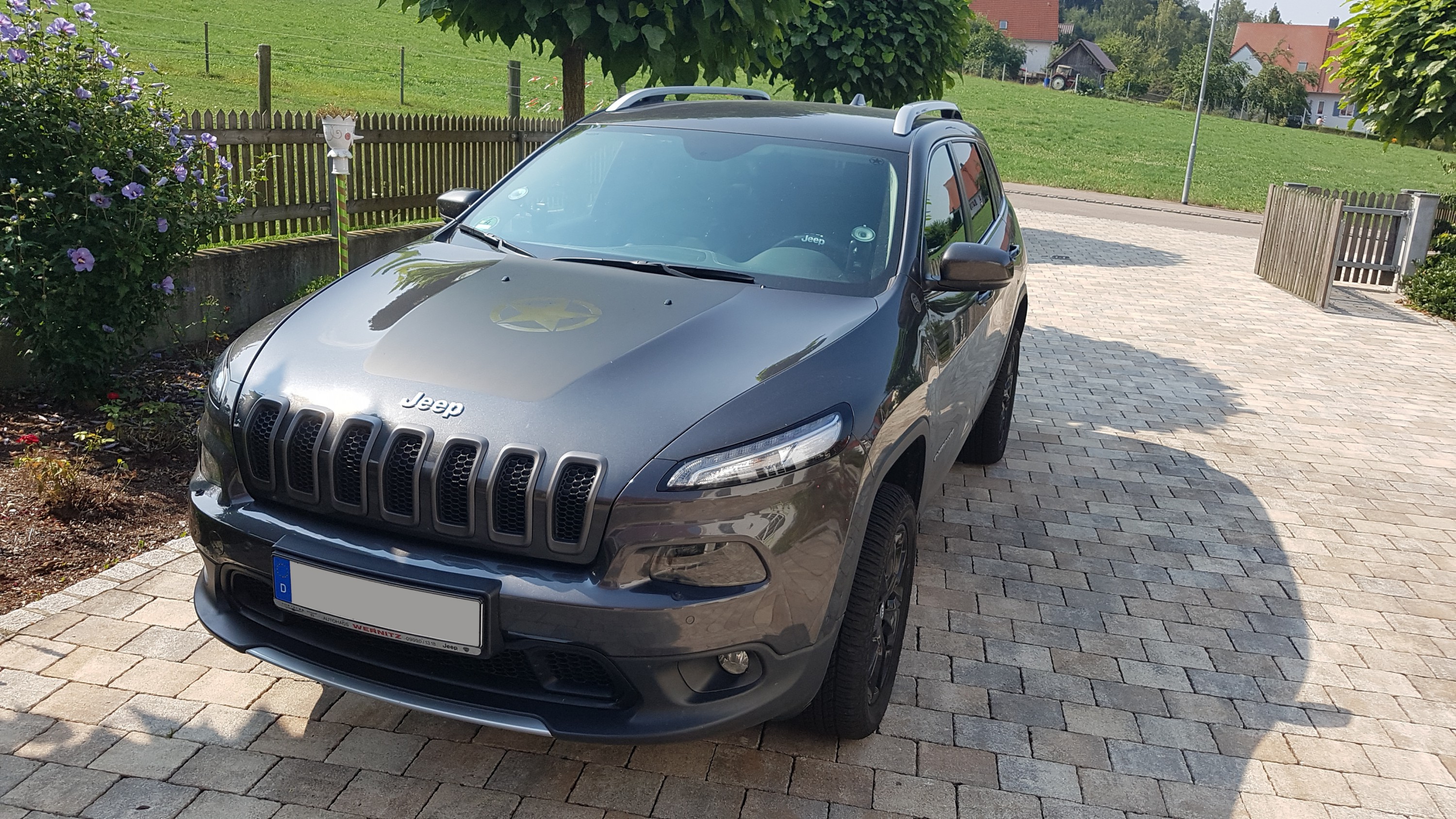 blackened...sehr zufrieden!! Jetzt gehts ab in die Alpen zur großen Offroadtour!!