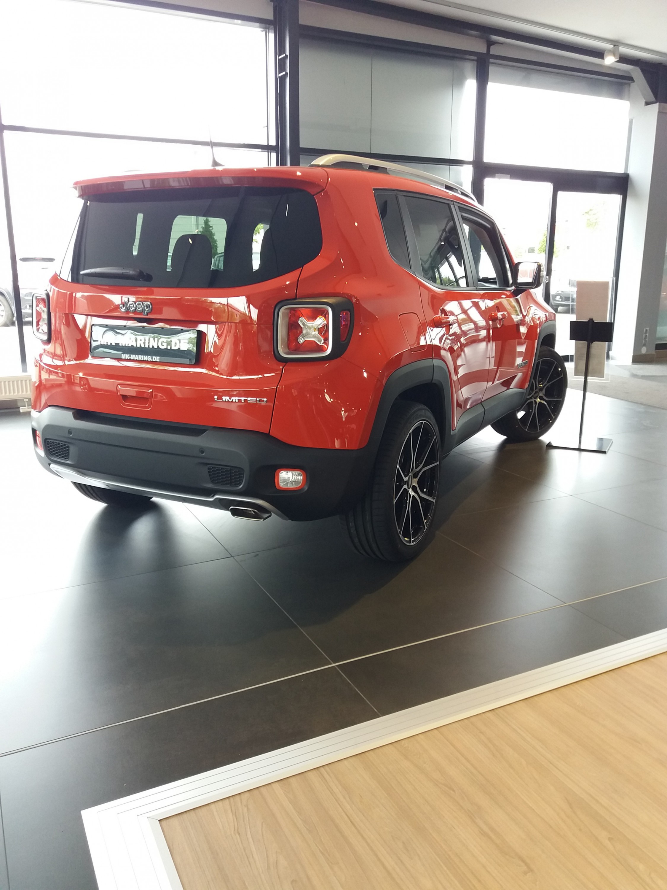 Die passen sehr gut in die Radkästen