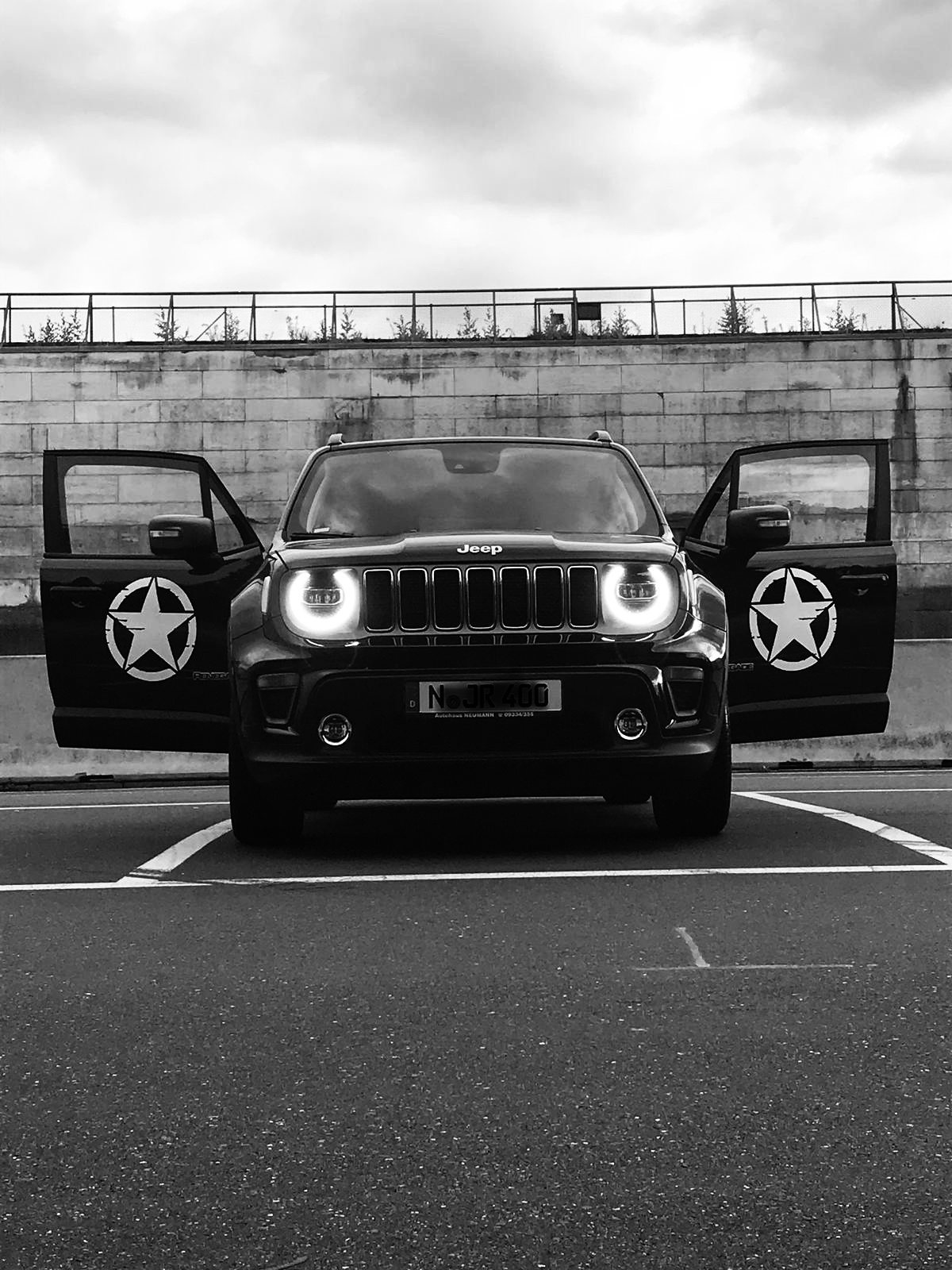 Renegade Carbon black metallic - Steintribünen Nürnberg