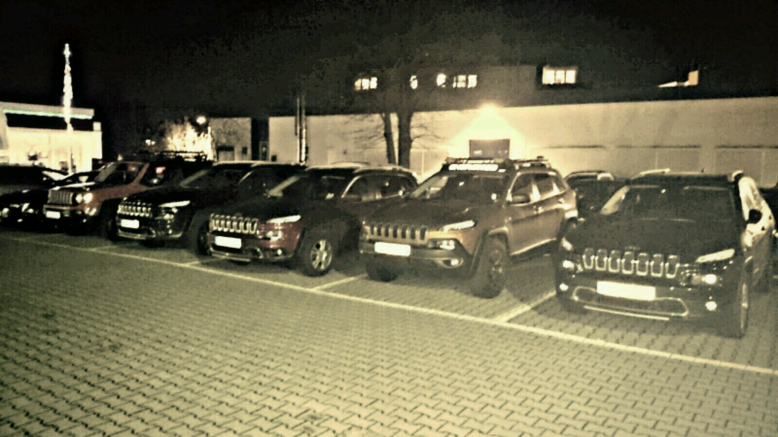 ead2486f-8dee-4f1f-aa53-1690ba0b3b33-1600x900