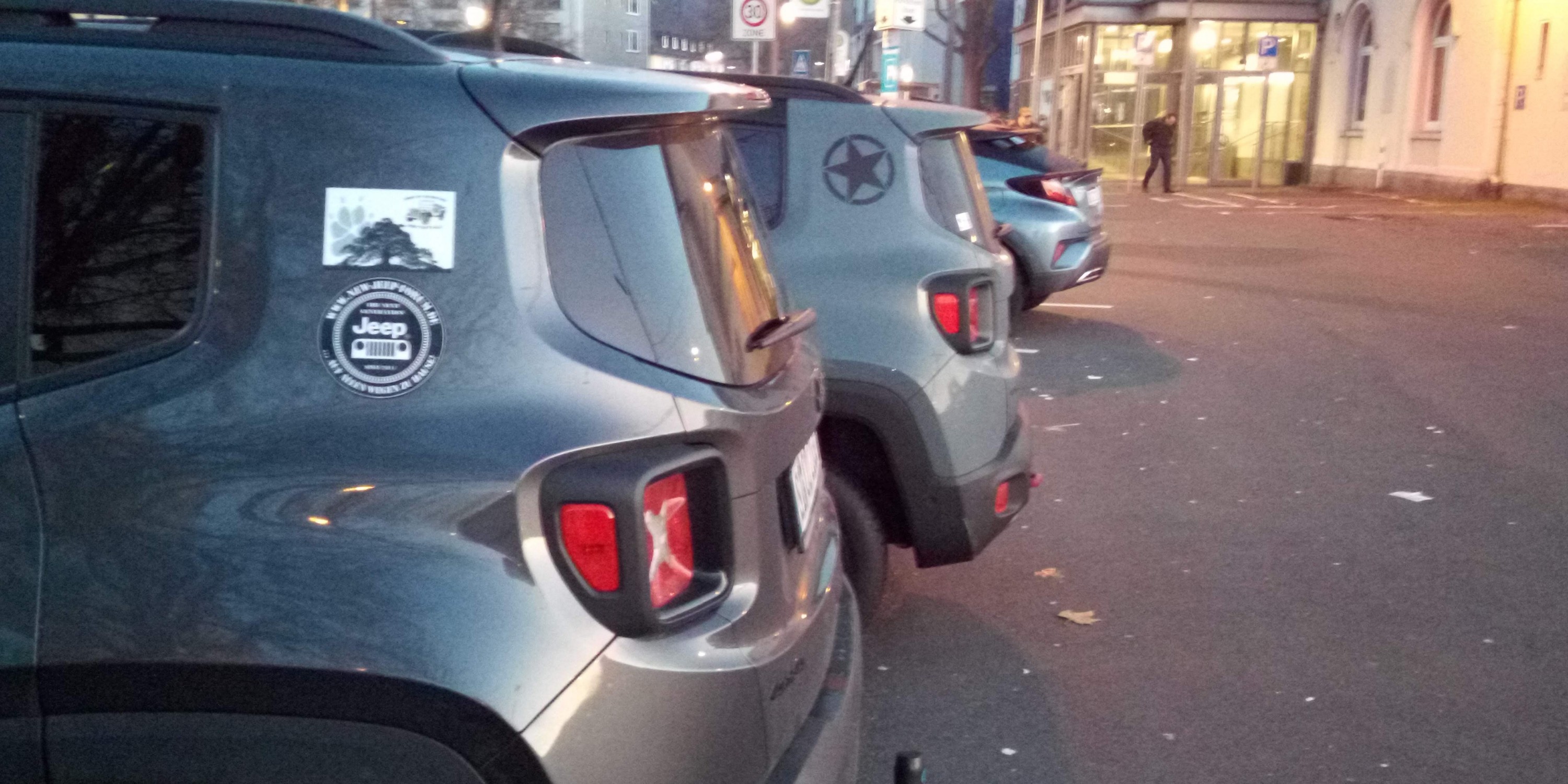 Morgens trifft man sich,...