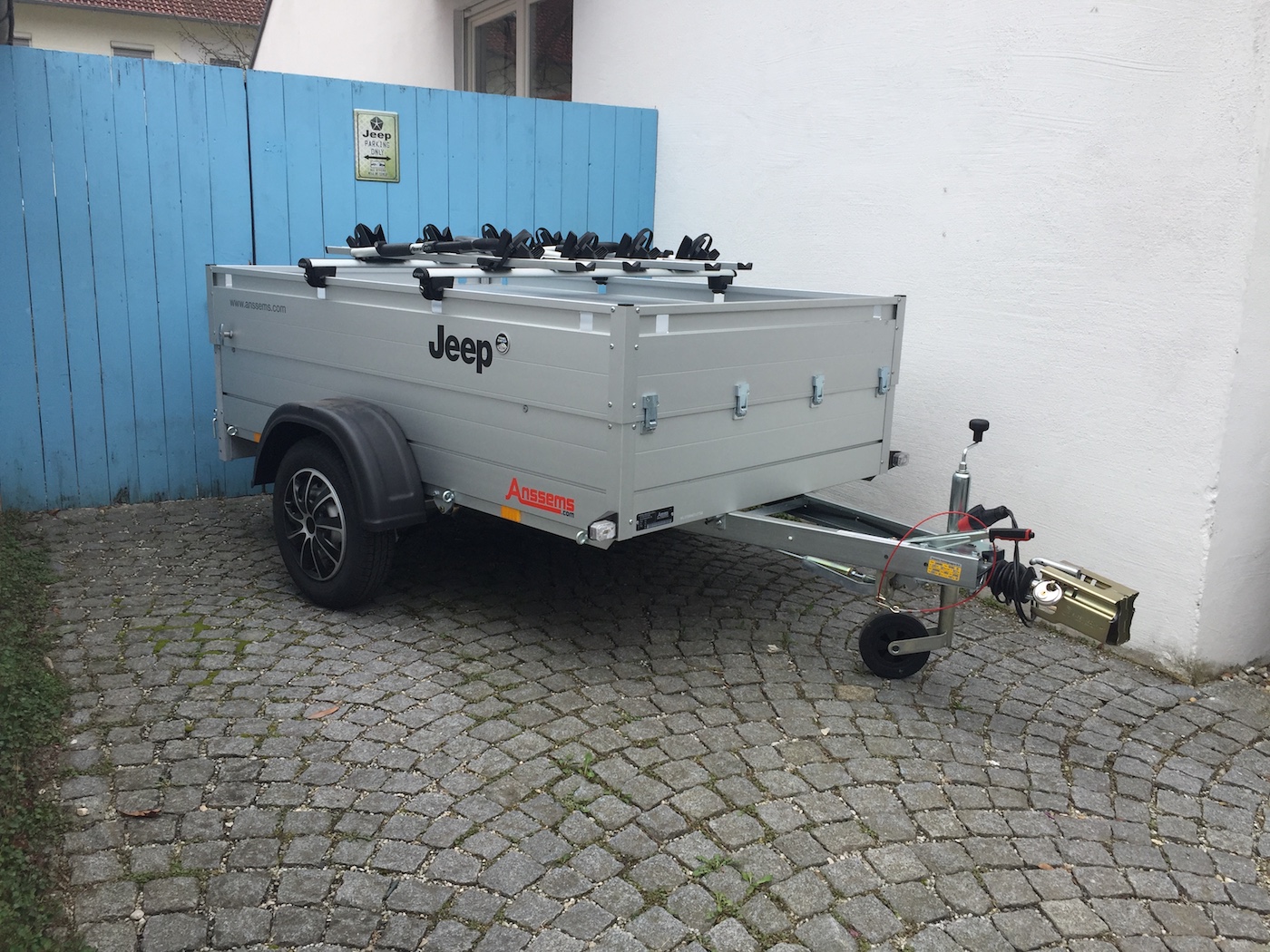 Mein Renegade mit Anhänger