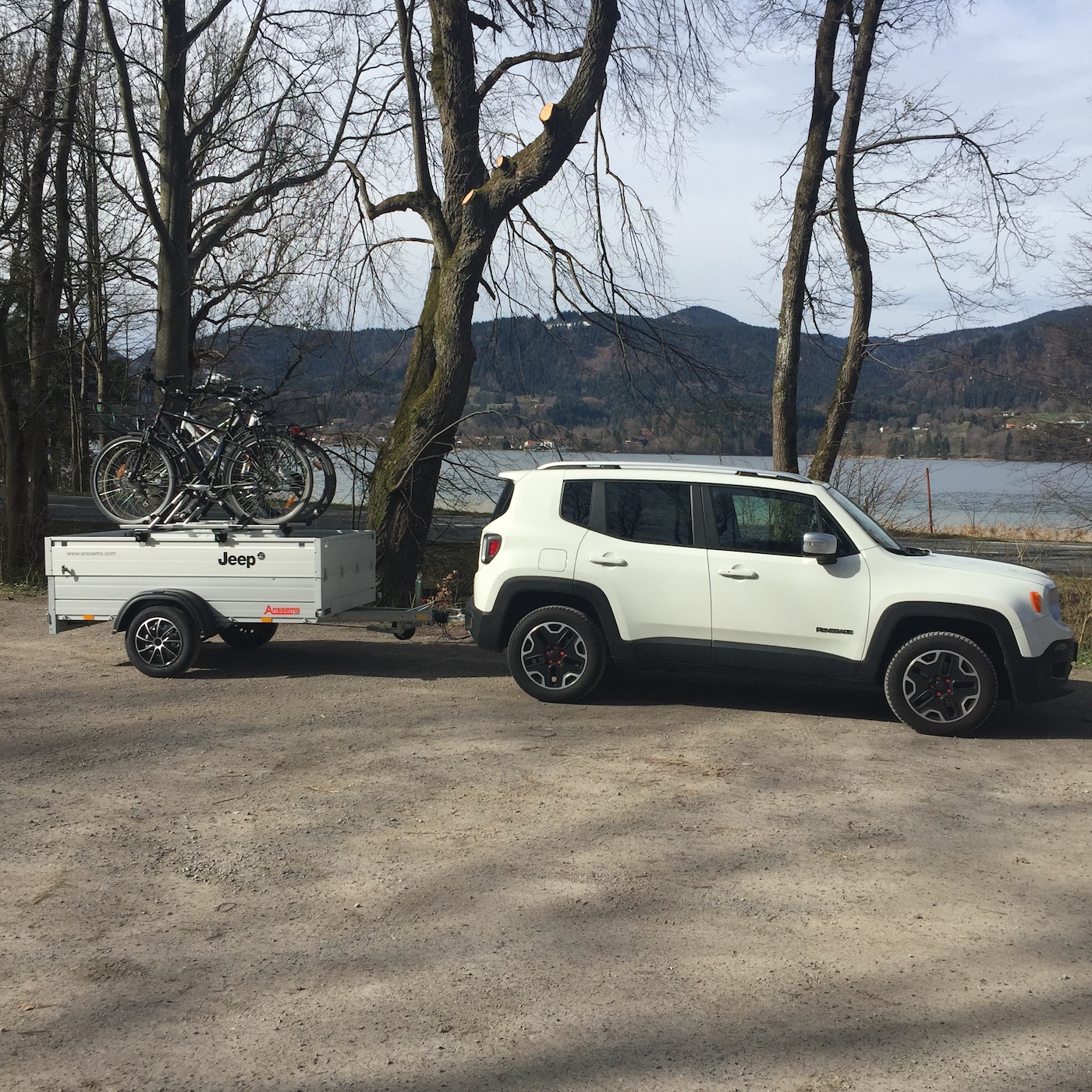 Mein Renegade mit Anhänger