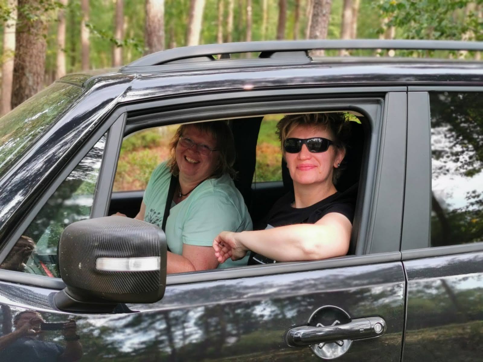 Greenhörnchen und Jeep mit Freddy, Spass in den Backen