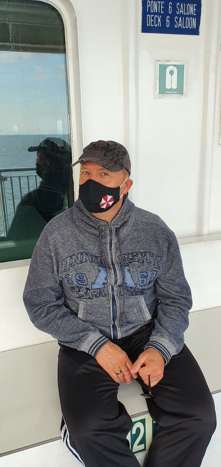 Der Fahrer vom UMBRELLA  RENEGADE