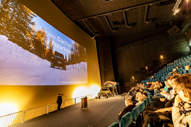 Der Vortragsaal mit dem JLU