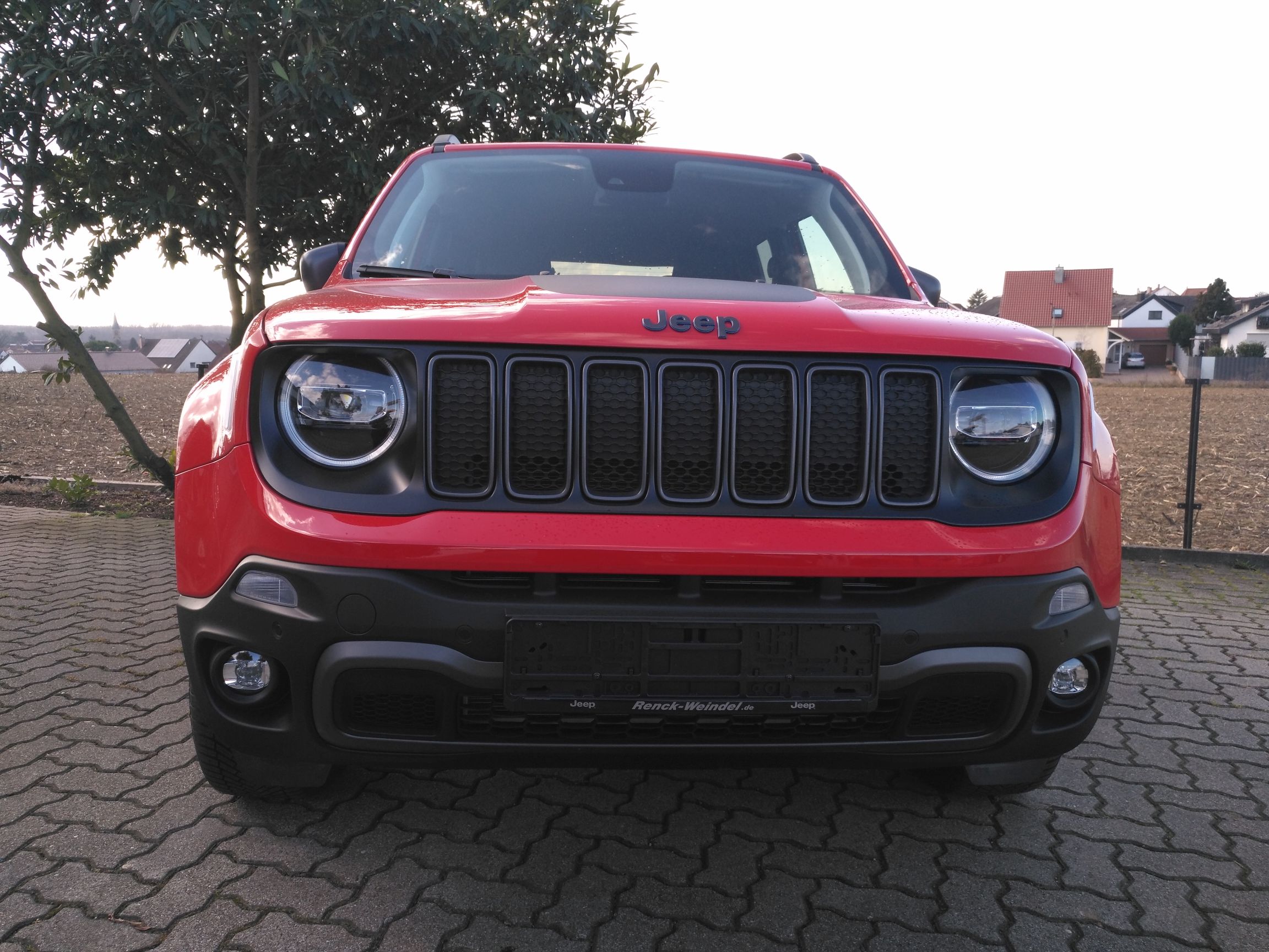 Renegade Trailhawk 4xe Colorado Red