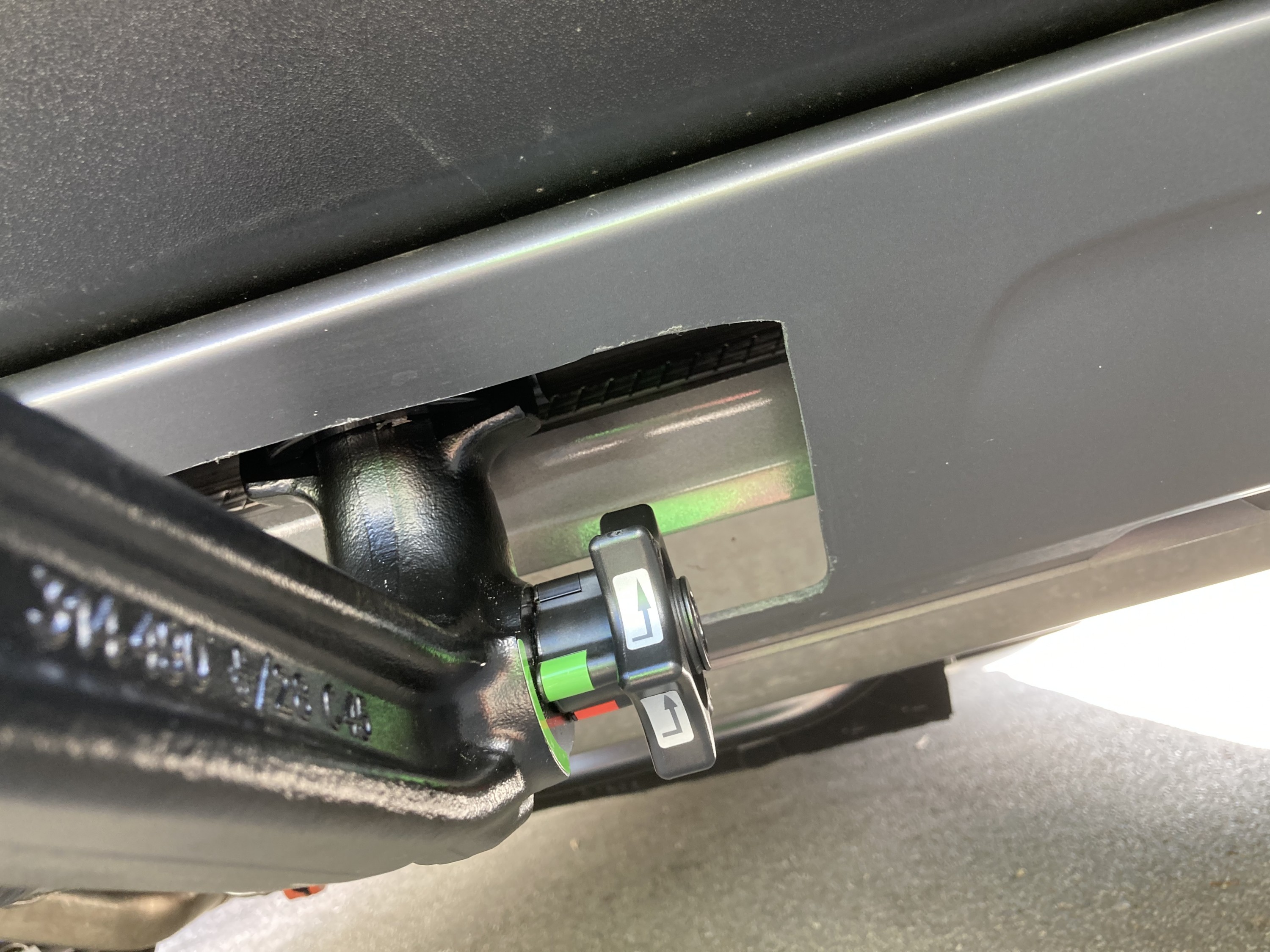 Anhängerkupplung Pfusch bei Jeep