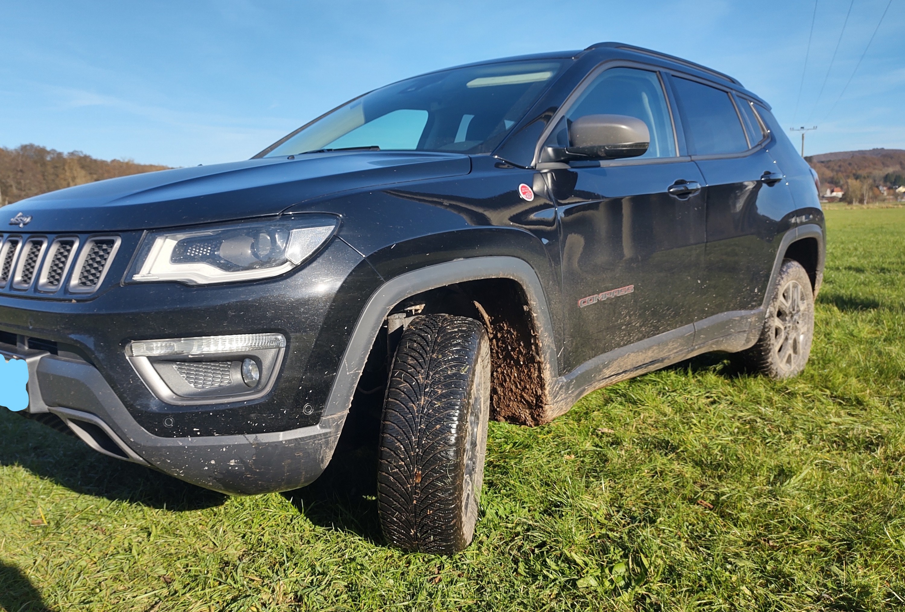 Jeep Compass Trailhawk front