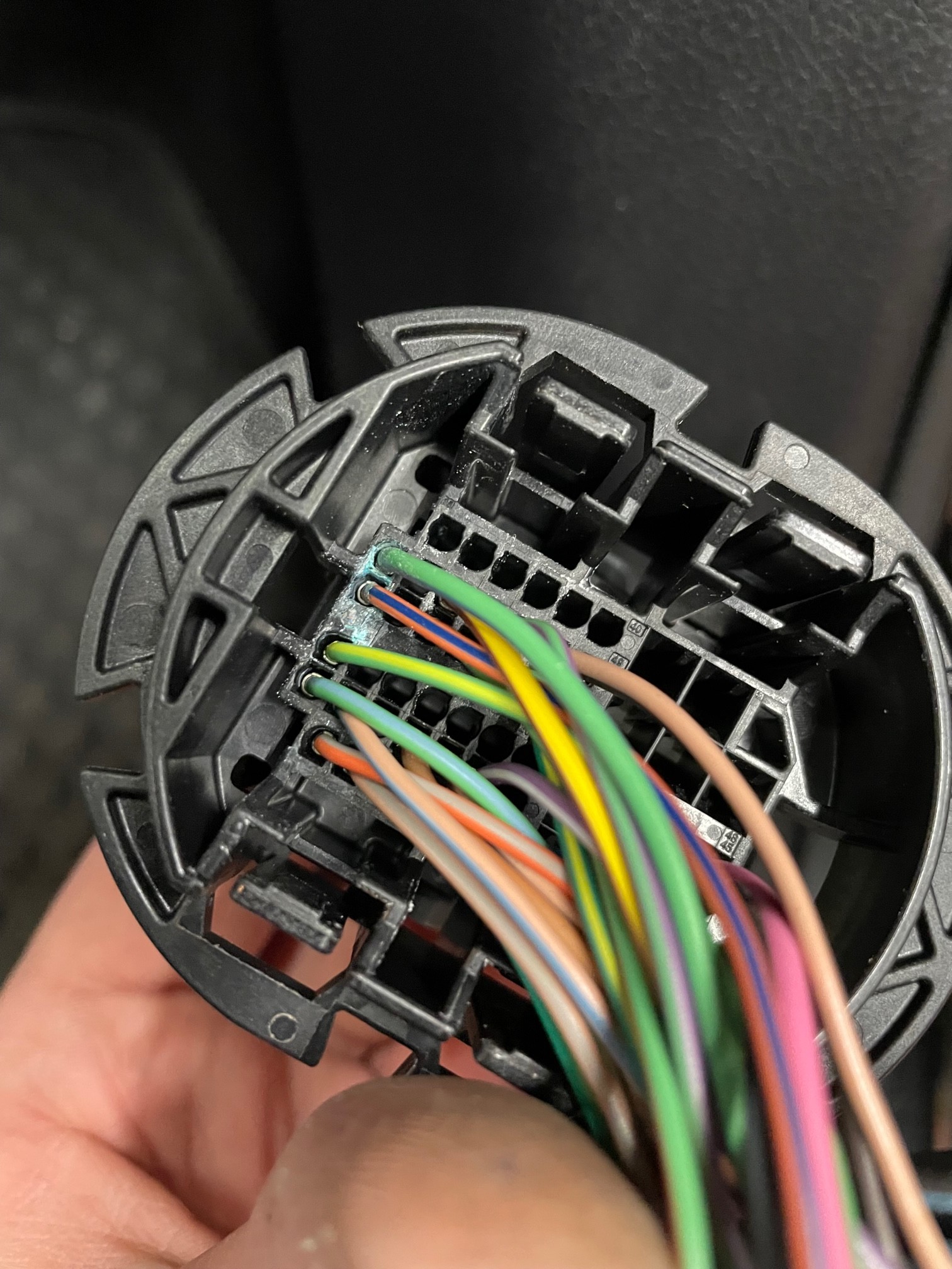 Oxidierte Türkontakte am Compass