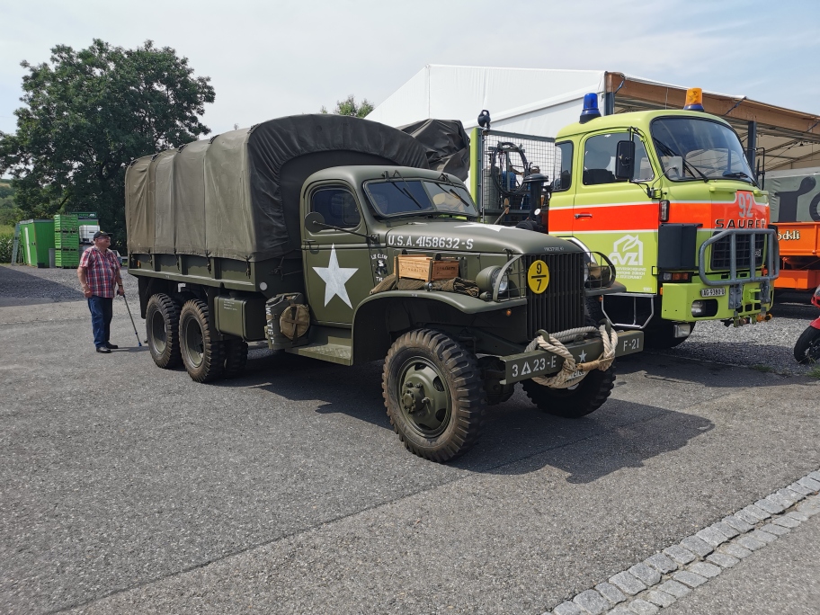 kleines Oldtimertreffen bei uns