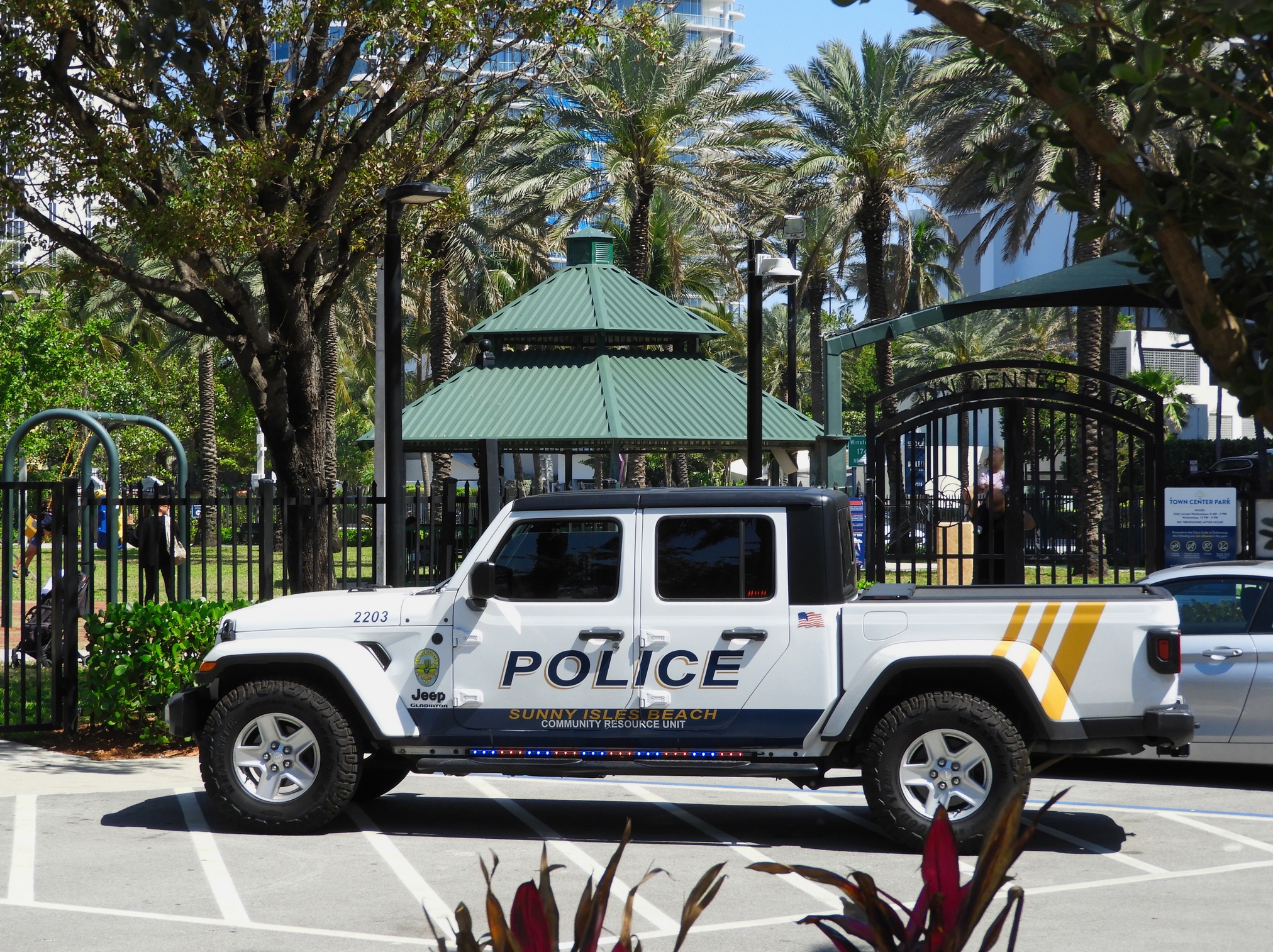 Jeep Gladiator Police