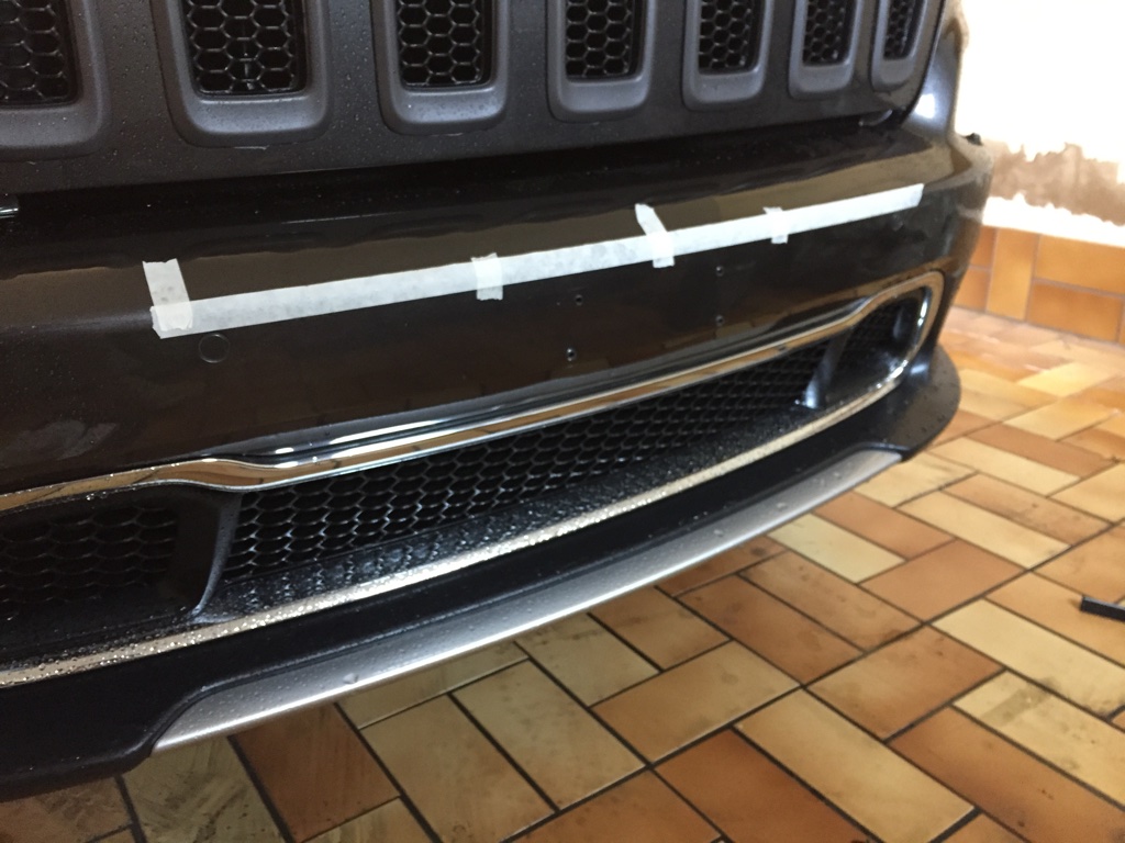 Nummernschildhalterung vorne - Vorbau entfernen