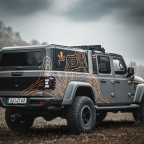 Folierung fertig, schwarzer Grill kommt als nächstes.