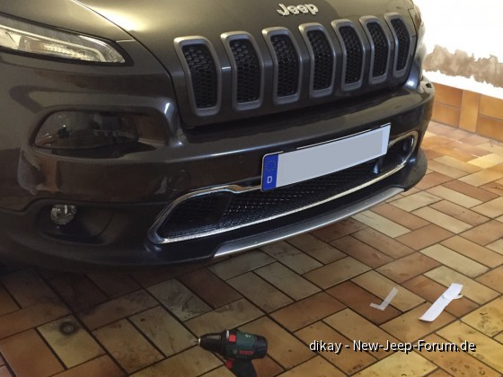 Nummernschildhalterung vorne - Vorbau entfernen