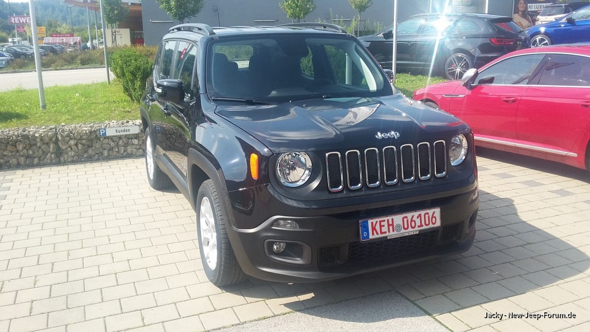 ... jungfräulich beim Händler. Kilometerstand: 3