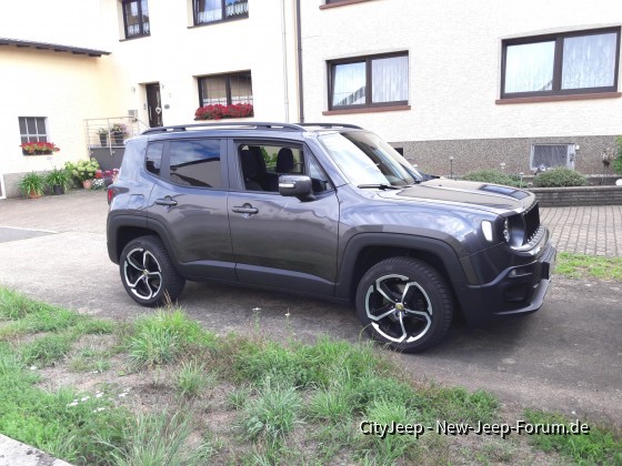 Original-Fahrwerk mit Taubenreuther Lift-Kit hinten und DOTZ Hanzo 8,5x18 ET 30 mit 255/45ern