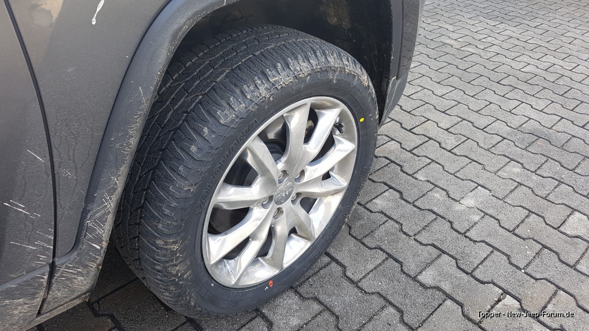 Yokohama Geolandar A/T-S G015 225/55R18 auf KL Limited Felgen