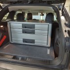 Schubladenschrank und Boden für den Trailhawk