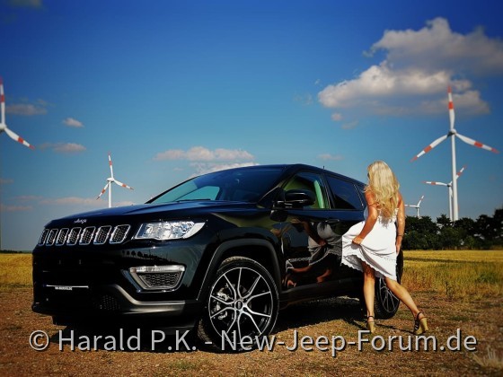 Eine Kundin und Ihr Jeep