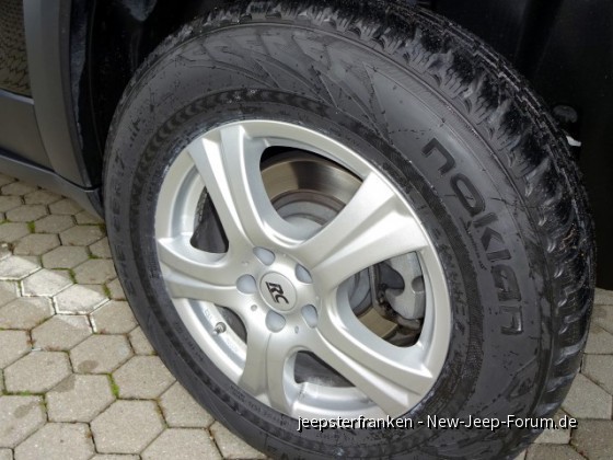 neue Winterreifen Trailhawk RC14 Felgen  Nokian WR SUV 3