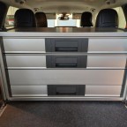 Schubladenschrank und Boden für den Trailhawk